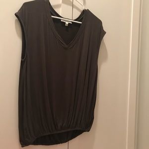 Versatile Vneck Eri+Ali greenish brown top